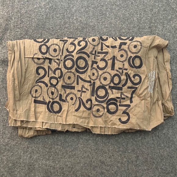 QUENTIN AND CLAUDE 2008 "Numbers" Oak Scarf Revolve Clothing - Picture 3 of 10